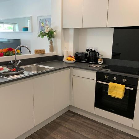 Bournemouth Nr Town Beach Train Coach Shops Lovely Entire Apartment Allows Quiet Good Dogs 외부 사진