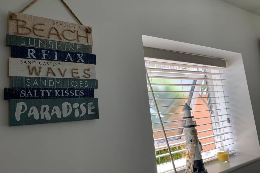 Bournemouth Nr Town Beach Train Coach Shops Lovely Entire Apartment Allows Quiet Good Dogs 외부 사진