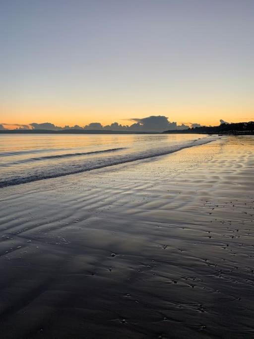 Bournemouth Nr Town Beach Train Coach Shops Lovely Entire Apartment Allows Quiet Good Dogs 외부 사진